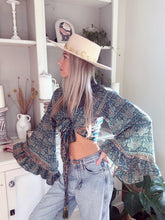 Load image into Gallery viewer, Goddess frill sleeve top