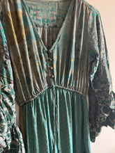 Load image into Gallery viewer, Blossom dress