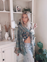 Load image into Gallery viewer, Goddess frill sleeve top