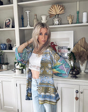 Load image into Gallery viewer, Aveline Patchwork short Kimono