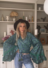 Load image into Gallery viewer, Goddess frill sleeve top