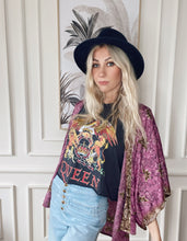Load image into Gallery viewer, Festival Kimono 𝚕𝚒𝚖𝚒𝚝𝚎𝚍 𝚎𝚍𝚒𝚝𝚒𝚘𝚗