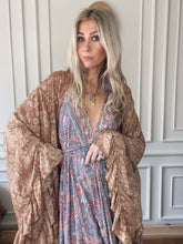 Load image into Gallery viewer, Goddess frill sleeve kimono