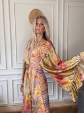 Load image into Gallery viewer, Goddess frill sleeve kimono