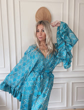 Load image into Gallery viewer, Goddess frill sleeve