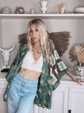 Load image into Gallery viewer, Festival Kimono 𝚕𝚒𝚖𝚒𝚝𝚎𝚍 𝚎𝚍𝚒𝚝𝚒𝚘𝚗