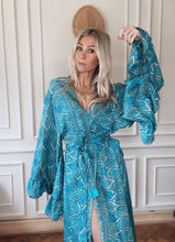 Load image into Gallery viewer, Goddess frill sleeve