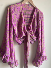 Load image into Gallery viewer, Goddess frill sleeve top