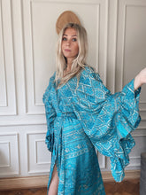 Load image into Gallery viewer, Goddess frill sleeve