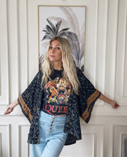 Load image into Gallery viewer, Festival Kimono 𝚕𝚒𝚖𝚒𝚝𝚎𝚍 𝚎𝚍𝚒𝚝𝚒𝚘𝚗