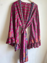Load image into Gallery viewer, Goddess frill sleeve kimono