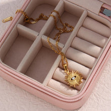 Load image into Gallery viewer, Evil eye necklace