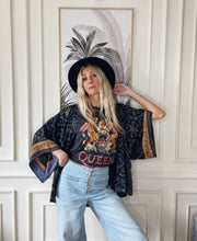 Load image into Gallery viewer, Festival Kimono 𝚕𝚒𝚖𝚒𝚝𝚎𝚍 𝚎𝚍𝚒𝚝𝚒𝚘𝚗