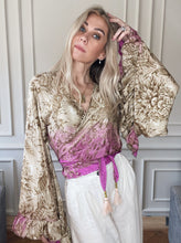 Load image into Gallery viewer, Goddess frill sleeve top