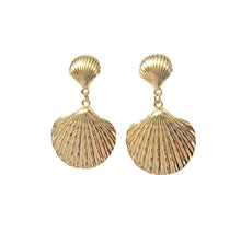 Load image into Gallery viewer, Golden sea earrings
