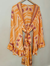 Load image into Gallery viewer, Goddess frill sleeve kimono