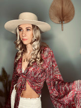 Load image into Gallery viewer, Goddess frill sleeve top