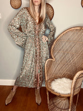 Load image into Gallery viewer, Now 45£ Kimono Dress