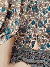 Load image into Gallery viewer, Boho Blouse blue