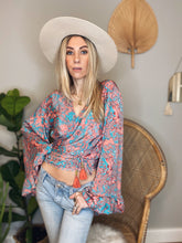 Load image into Gallery viewer, Goddess frill sleeve top