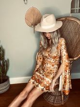 Load image into Gallery viewer, Hippie Queen dress (s/m)