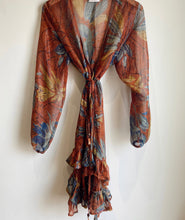 Load image into Gallery viewer, Midi Daisy Jones wrap dress