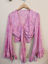 Load image into Gallery viewer, Goddess frill sleeve top