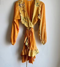 Load image into Gallery viewer, Midi Daisy Jones dress sale 15