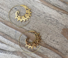 Load image into Gallery viewer, Sanctuary Mandala Earring