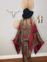 Load image into Gallery viewer, Go My Own Way kimono