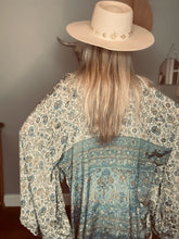 Load image into Gallery viewer, Short Kimono