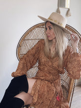 Load image into Gallery viewer, Midi Daisy Jones wrap dress