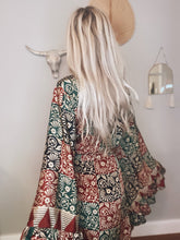 Load image into Gallery viewer, Goddess frill sleeve kimono