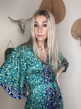 Load image into Gallery viewer, Soul-shine wrap dress