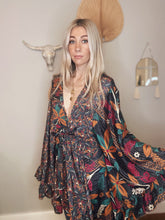 Load image into Gallery viewer, Goddess frill sleeve kimono