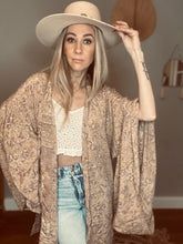 Load image into Gallery viewer, Short Kimono