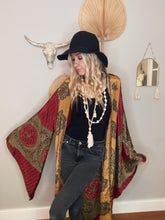 Load image into Gallery viewer, Go My Own Way kimono