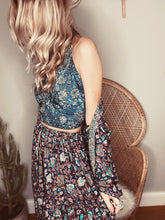Load image into Gallery viewer, Stevie reversible top Green/Blue