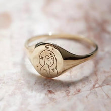 Load image into Gallery viewer, Awaken Woman sygnet Ring