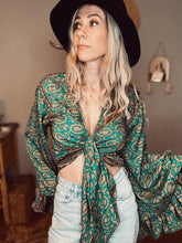 Load image into Gallery viewer, Goddess frill sleeve top