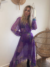 Load image into Gallery viewer, Daisy Jones wrap dress