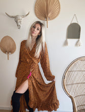 Load image into Gallery viewer, Daisy Jones wrap dress