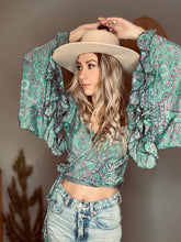 Load image into Gallery viewer, Silk frill sleeve top