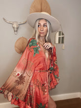 Load image into Gallery viewer, Goddess frill sleeve kimono