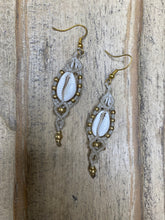 Load image into Gallery viewer, Macrame cowrie earrings