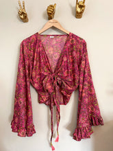 Load image into Gallery viewer, Goddess frill sleeve top