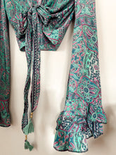Load image into Gallery viewer, Silk frill sleeve top