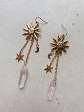 Load image into Gallery viewer, Crystal Dreams earrings