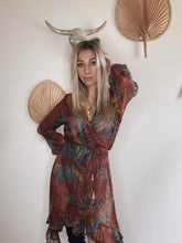 Load image into Gallery viewer, Midi Daisy Jones wrap dress