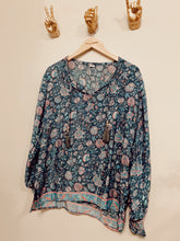 Load image into Gallery viewer, Sale * Boho Blouse navy